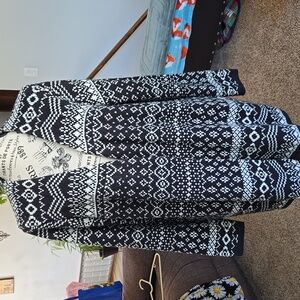 Black and White Patterned Women's Cardigan